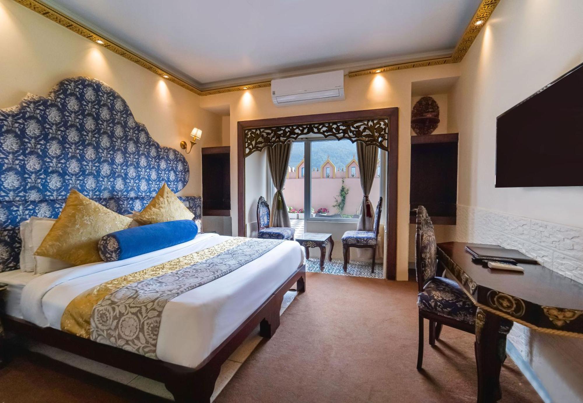 רישיקש The Neeraj Ganga Heritage Palace מראה חיצוני תמונה