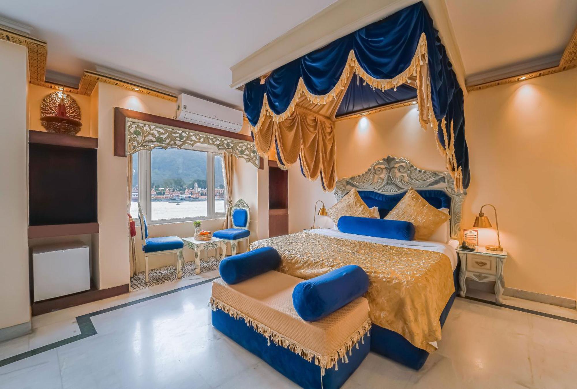 רישיקש The Neeraj Ganga Heritage Palace מראה חיצוני תמונה