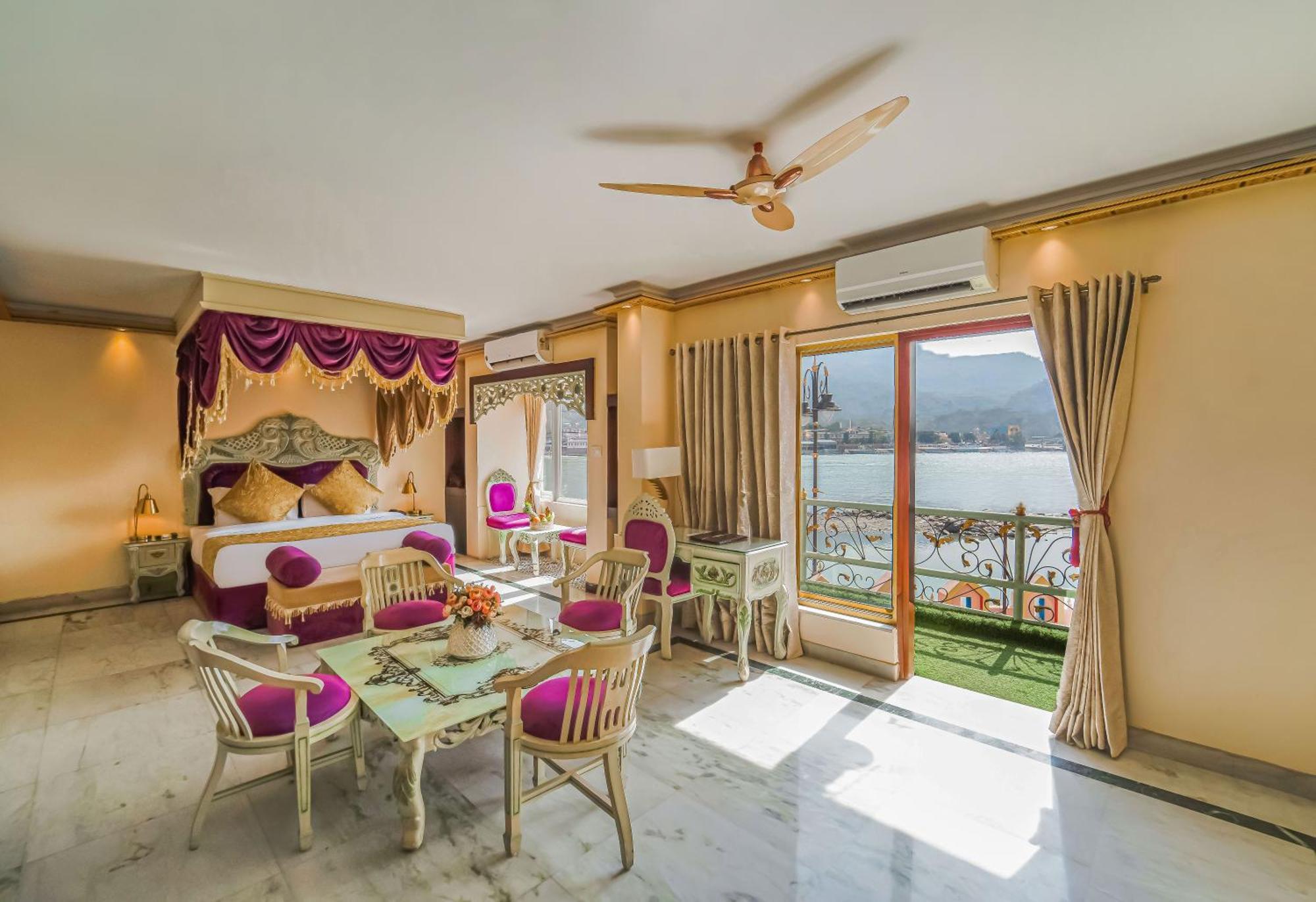 רישיקש The Neeraj Ganga Heritage Palace מראה חיצוני תמונה
