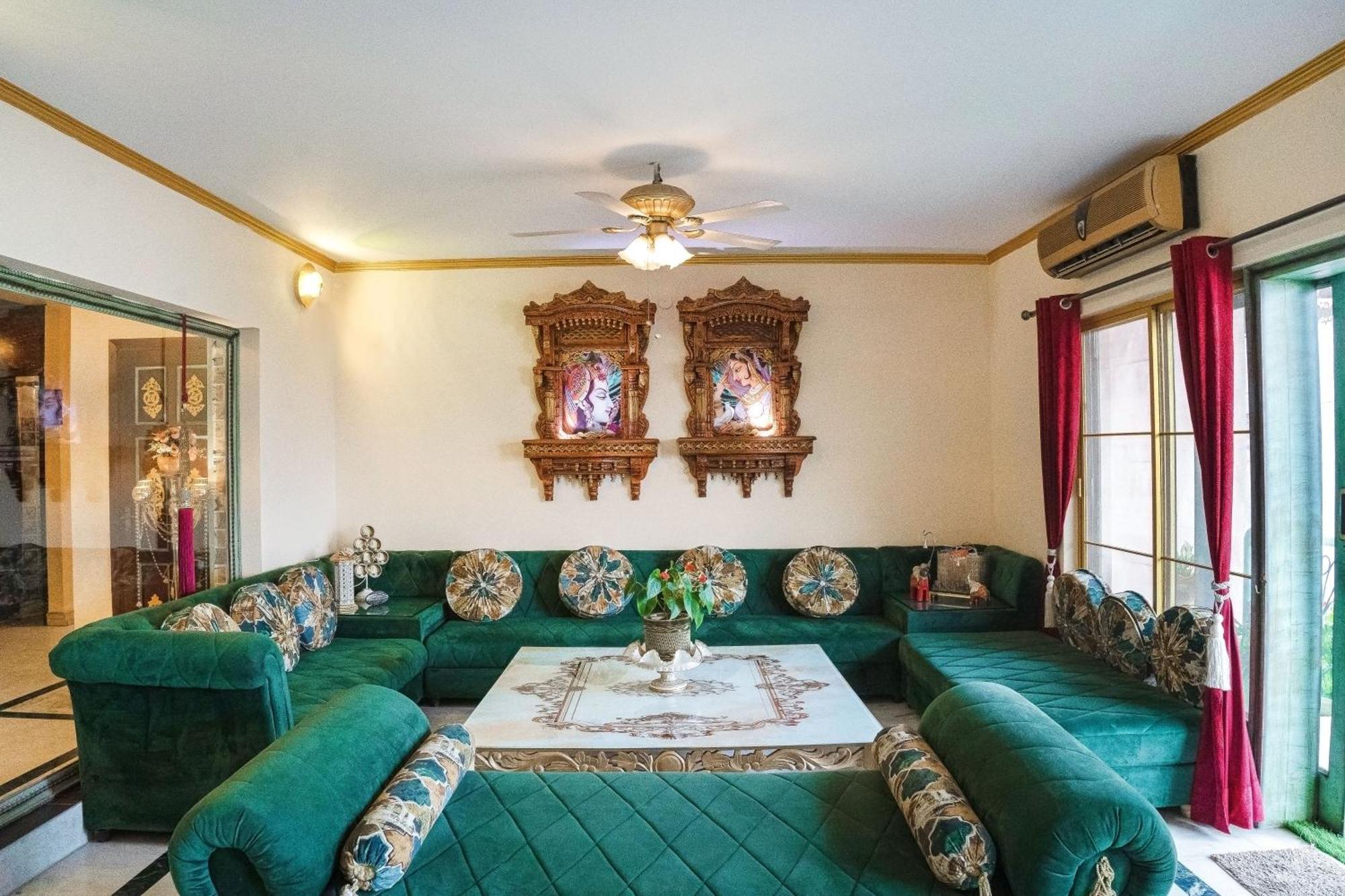 רישיקש The Neeraj Ganga Heritage Palace מראה חיצוני תמונה