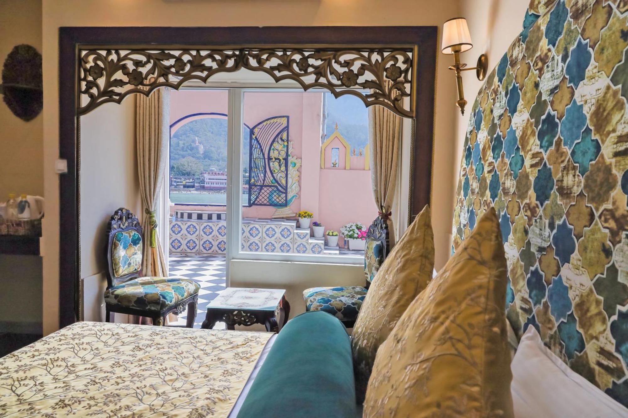 רישיקש The Neeraj Ganga Heritage Palace מראה חיצוני תמונה